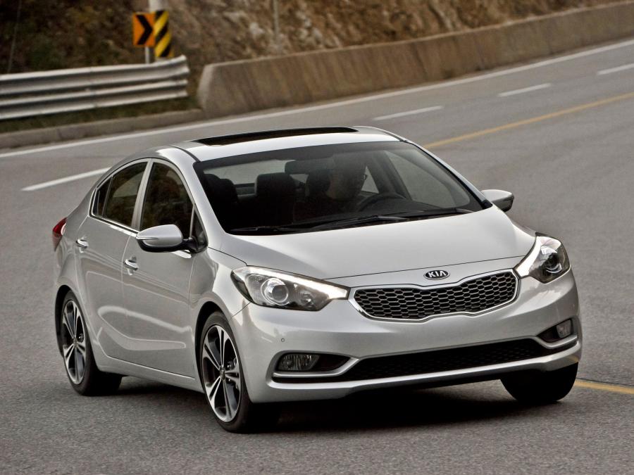  Kia Cerato Sedan 2012 года  (фото 6 из 29)
